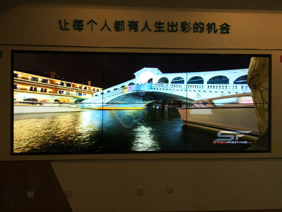 博慈两套液晶拼接屏打造上海高等院校