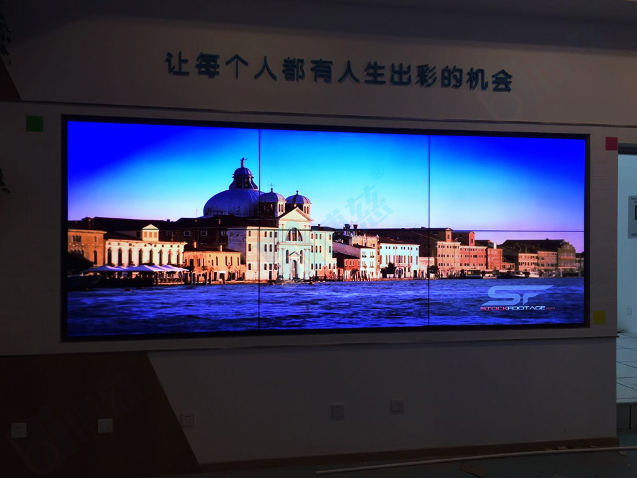 2×3壁挂式拼接的博慈液晶拼接屏多媒体展示平台