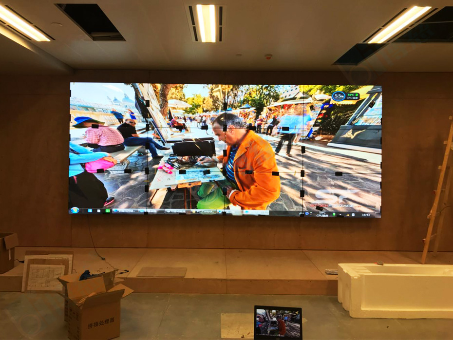 博慈21台液晶拼接屏打造上海城开中心展示+会议两套显示系统电视墙