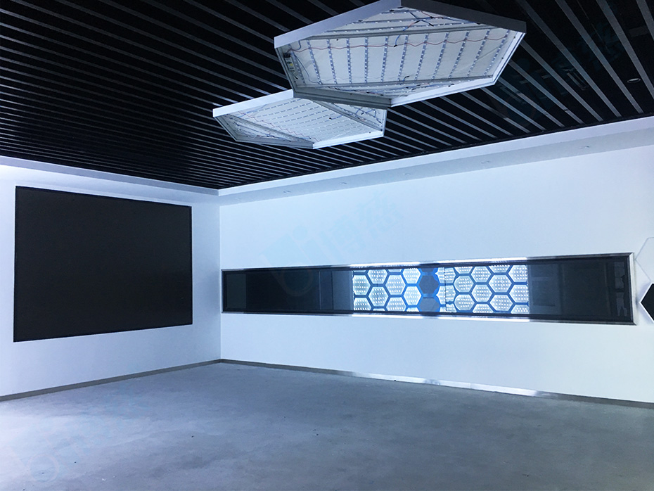 博慈携手中国精功集团为其展厅打造的两套触摸展示系统
