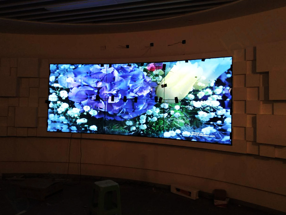 弧形拼接大数据展厅展示系统平台