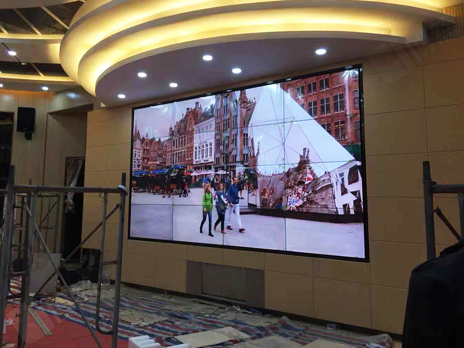 LG49寸液晶拼接屏携手上海闵行实验小学景城校区开辟“新视野”