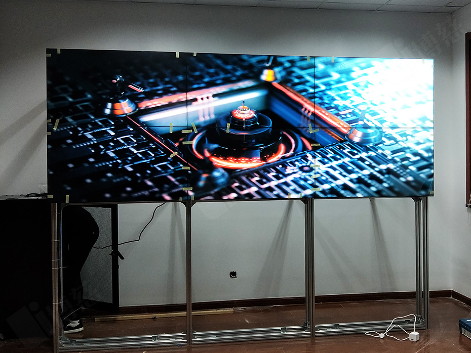 三星46寸液晶拼接屏携手上海普陀区街道办事处洞悉“视界之美”