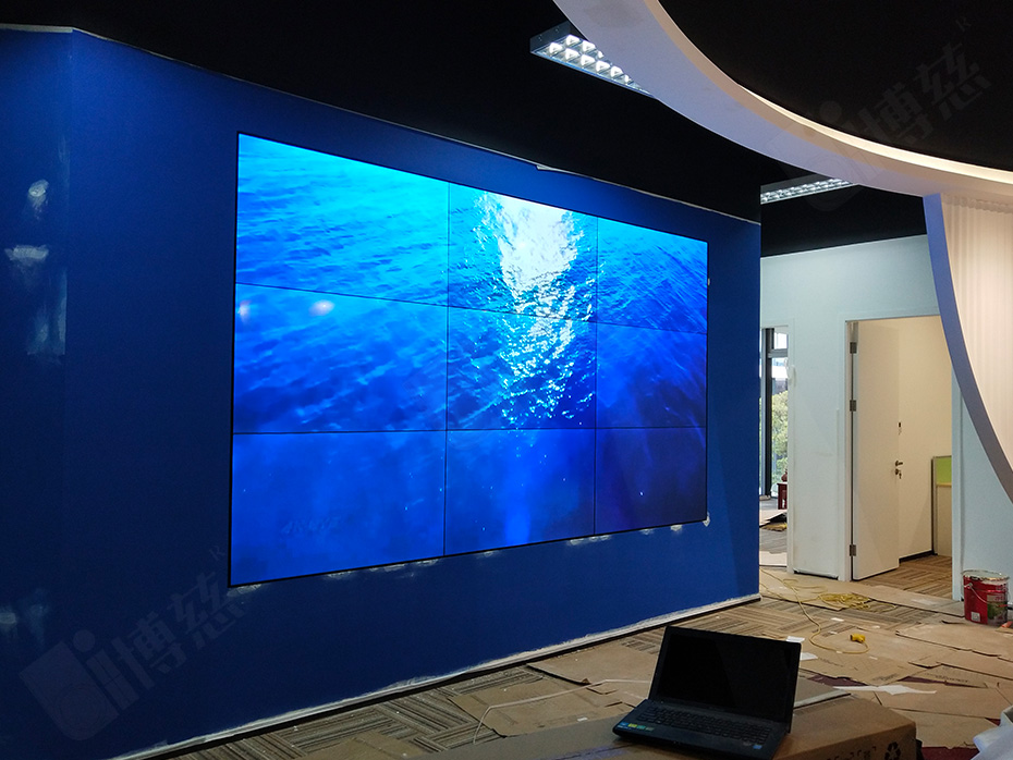 LG55寸液晶拼接屏入驻上海汉禾生物新材料科技有限公司